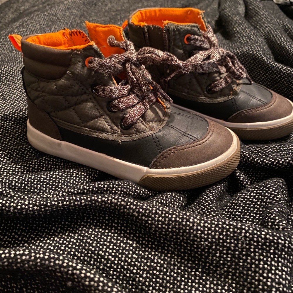 Cat and jack toddler high tops size 9